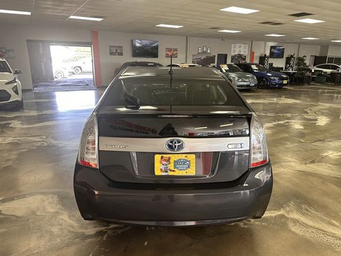 Used 2014 Toyota Prius image 4