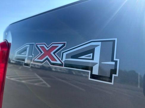 Used 2023 Ford F250 XLT w/ Snow Plow/Camper Package AWD/4WD image 8
