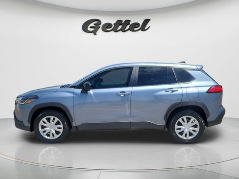 Certified 2025 Toyota Corolla Cross L FWD image 8