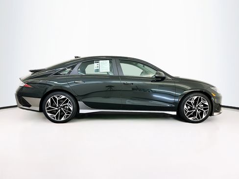 Used 2023 Hyundai Ioniq 6 SEL image 10