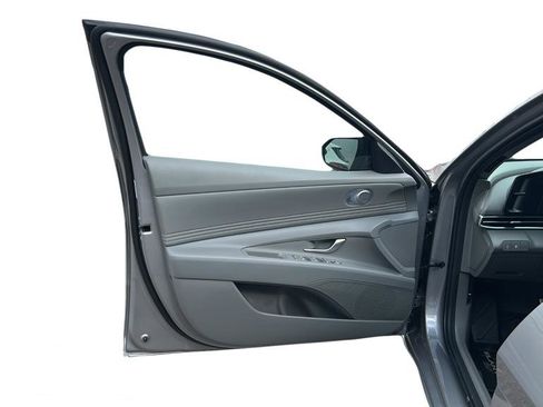 New 2026 Hyundai Elantra SEL Sport Premium FWD image 25