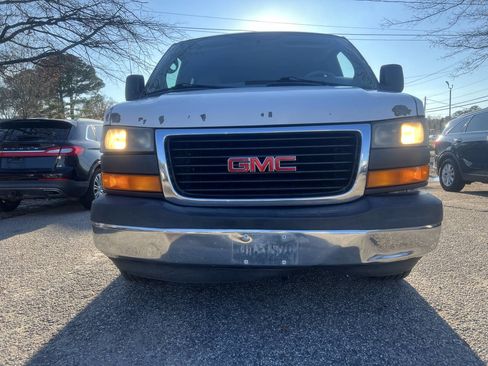 Used 2009 GMC Savana 1500 Passenger w/ LT Preferred Equipment Group image 5