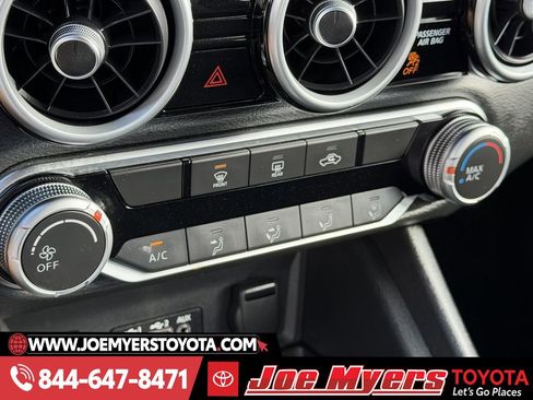 Used 2025 Nissan Sentra SV image 19