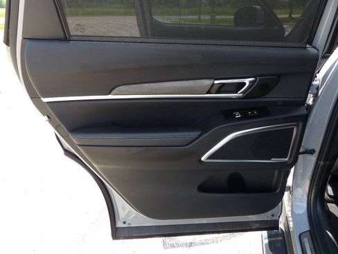 Used 2022 Kia Telluride SX w/ SX Prestige Package AWD/4WD image 43