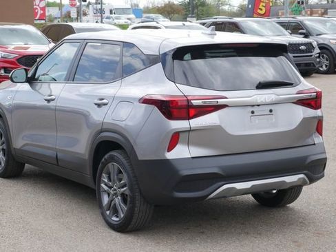 Used 2022 Kia Seltos LX image 7