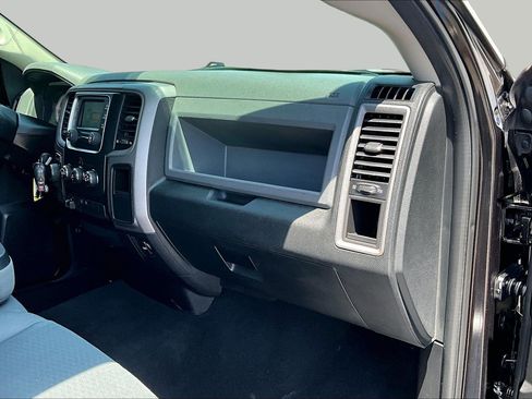 Used 2015 RAM 1500 Express AWD/4WD image 15