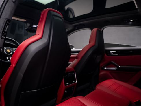 Used 2023 Porsche Cayenne Turbo image 74