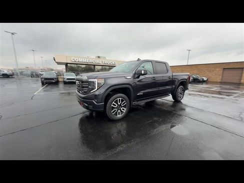 Certified 2024 GMC Sierra 1500 AT4 w/ Technology Package AWD/4WD image 4