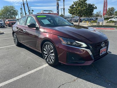 Used 2024 Nissan Altima 2.5 SV