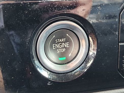 Used 2023 Chevrolet Silverado 1500 LT image 20