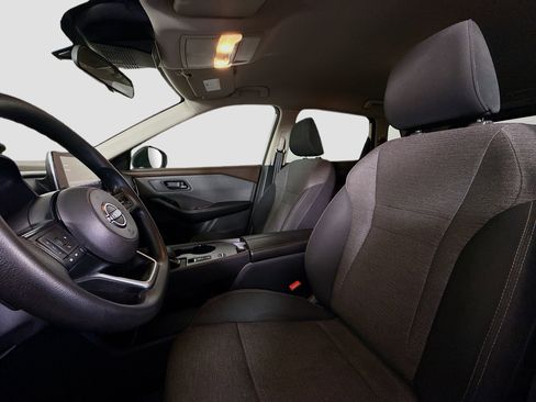 Used 2022 Nissan Rogue S image 22