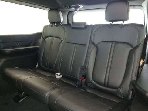 New 2026 Jeep Grand Wagoneer 4WD image 13