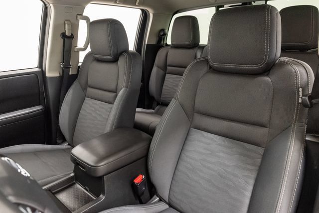 Used 2023 Nissan Frontier SV w/ SV Convenience Package AWD/4WD image 9