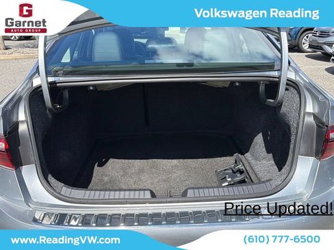 Certified 2023 Volkswagen Jetta SE FWD image 23