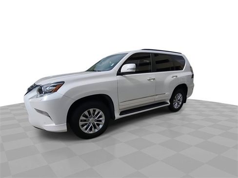 Used 2017 Lexus GX 460 Premium w/ Premium Package image 4