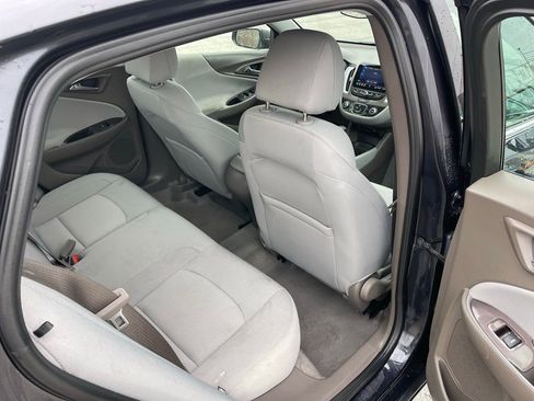 Used 2022 Chevrolet Malibu LS image 21