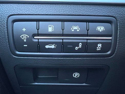 Used 2020 Genesis G80 3.3T Sport image 39