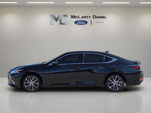 Used 2023 Lexus ES 350 w/ Premium Package image 3