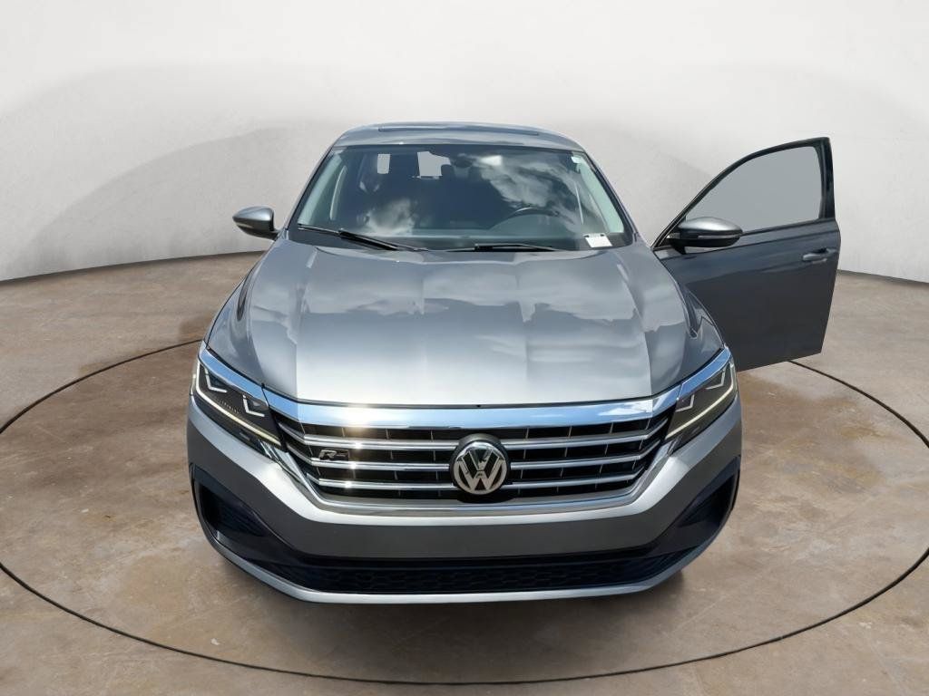 Used 2020 Volkswagen Passat 2.0T R-Line FWD image 3
