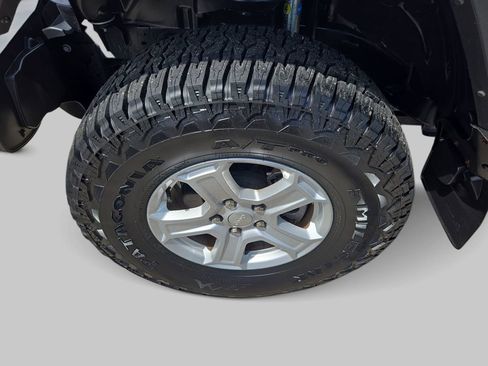 Used 2024 Jeep Wrangler Unlimited Sport AWD/4WD image 29