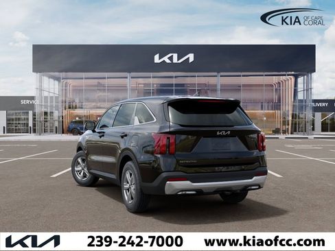 New 2026 Kia Sorento LX FWD image 4