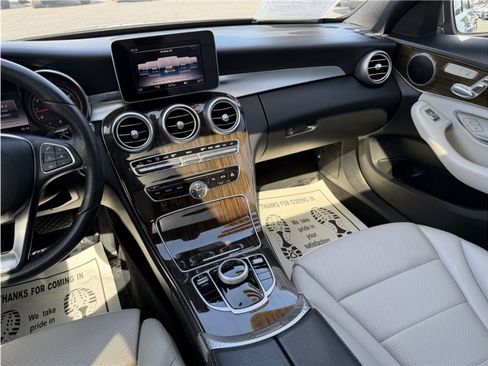 Used 2018 Mercedes-Benz C 300 Sedan w/ Premium Package image 40
