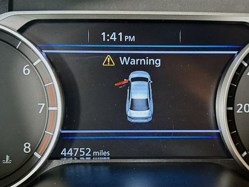 Used 2024 Nissan Altima 2.5 SV image 19