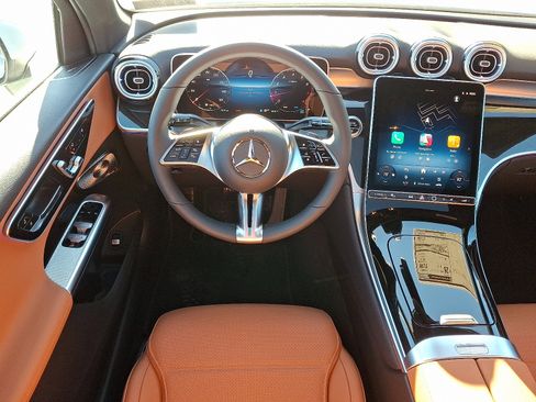 New 2026 Mercedes-Benz GLC 300 4MATIC image 9