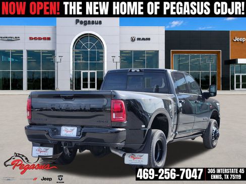 New 2026 RAM 3500 Laramie AWD/4WD image 5