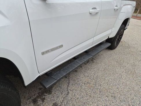 Used 2022 GMC Canyon Elevation w/ Elevation Premium Package image 7