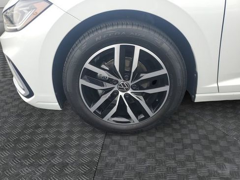 New 2026 Volkswagen Jetta SE FWD image 12