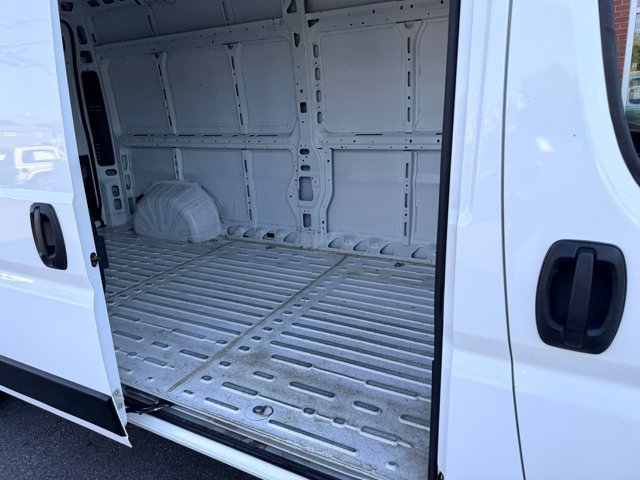 Used 2026 RAM ProMaster 2500 w/ Convenience Group FWD image 10