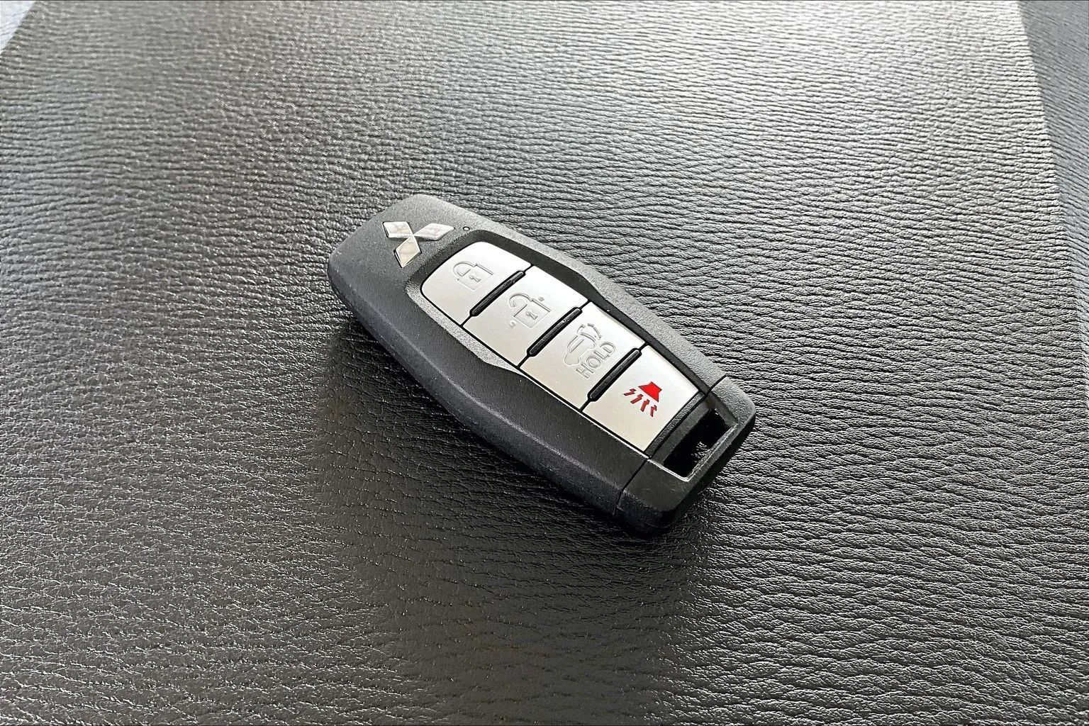 Used 2024 Mitsubishi Outlander SE FWD image 32