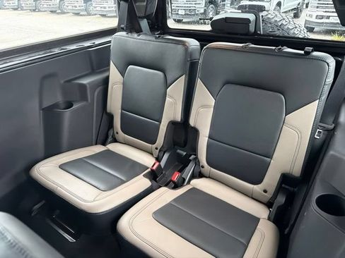Used 2022 Ford Bronco Wildtrak AWD/4WD image 14
