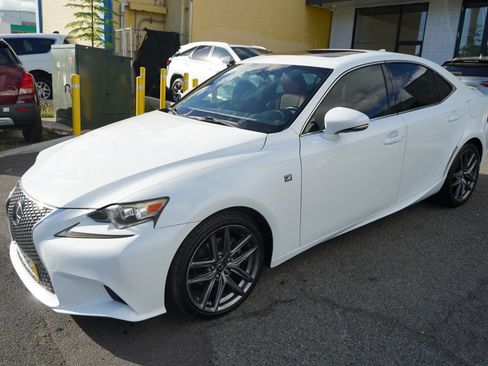 Used 2014 Lexus IS 250 w/ F-Sport Package RWD image 5