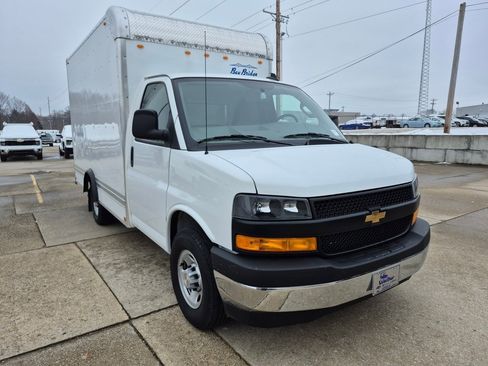 New 2025 Chevrolet Express 3500 Work Van w/ Power Convenience Package image 1