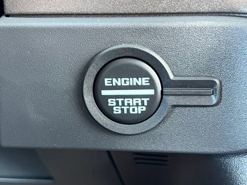 Used 2026 Ford Bronco Badlands AWD/4WD image 35
