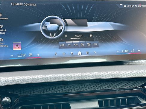 New 2026 BMW 430i 430i w/ Convenience Package image 13