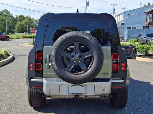 Used 2023 Land Rover Defender 110 S AWD/4WD image 5