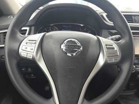 Used 2016 Nissan Rogue SV w/ SV Premium Package AWD/4WD image 25