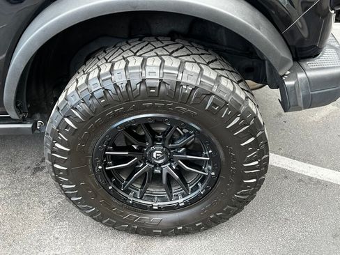 Used 2024 Ford Bronco Badlands AWD/4WD image 13