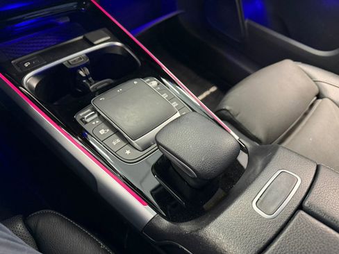 Used 2022 Mercedes-Benz GLB 250 GLB 250 SUV image 51