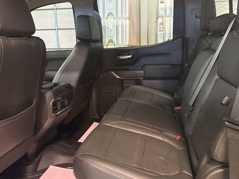 Used 2022 GMC Sierra 1500 Denali w/ Denali Premium Package image 18