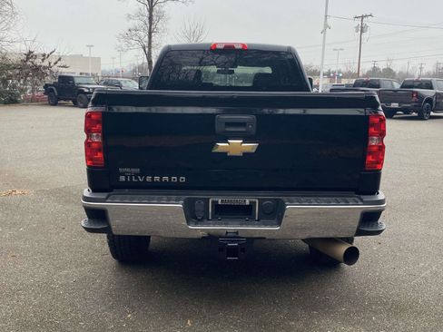Used 2018 Chevrolet Silverado 2500 W/T w/ WT Convenience Package image 6