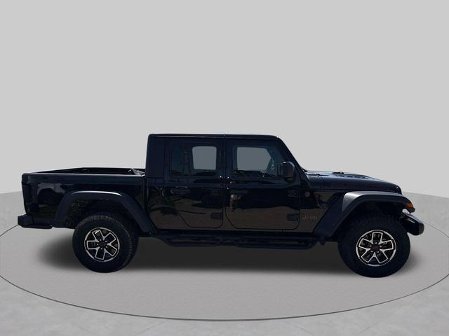 Used 2025 Jeep Gladiator Rubicon w/ Convenience Group AWD/4WD image 8