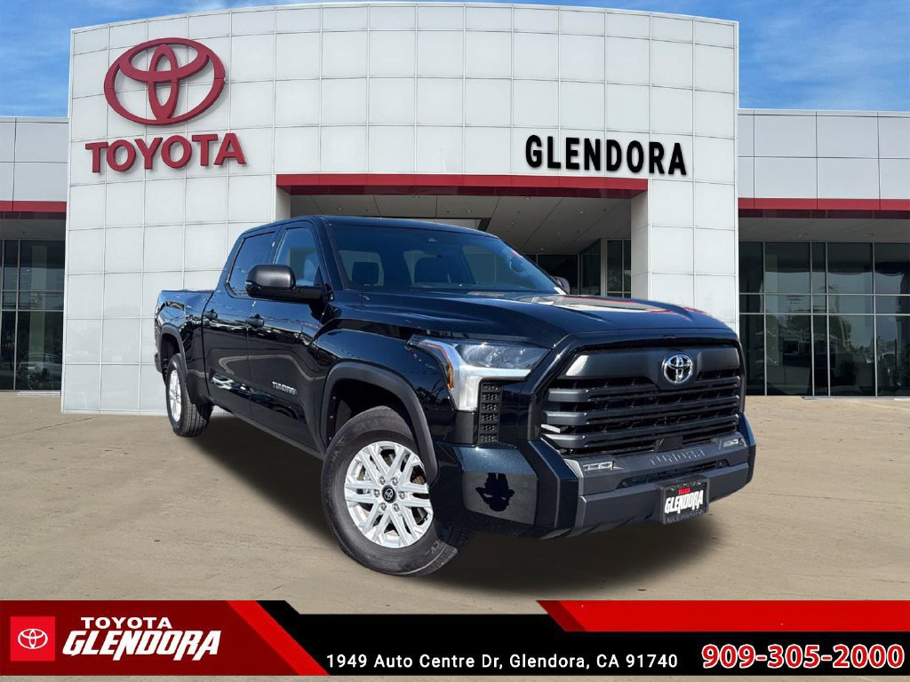 Used 2026 Toyota Tundra SR5 w/ SR5 Convenience Package RWD image 2