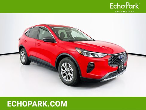 Used 2024 Ford Escape Active image 1