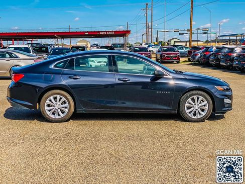 Used 2023 Chevrolet Malibu LT FWD image 9