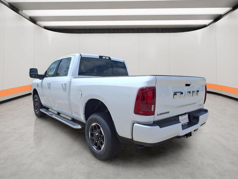 New 2026 RAM 2500 Laramie w/ Towing Technology Group AWD/4WD image 4