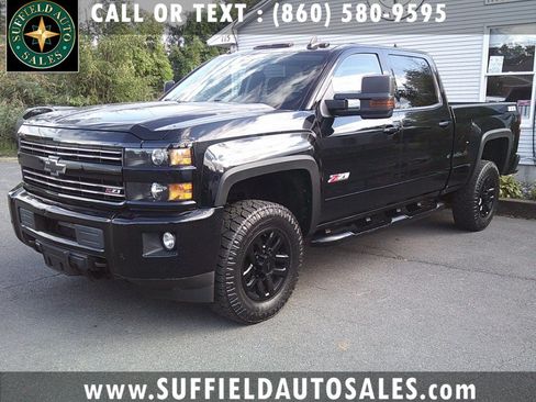 Used 2019 Chevrolet Silverado 2500 LT w/ Midnight Edition AWD/4WD image 1